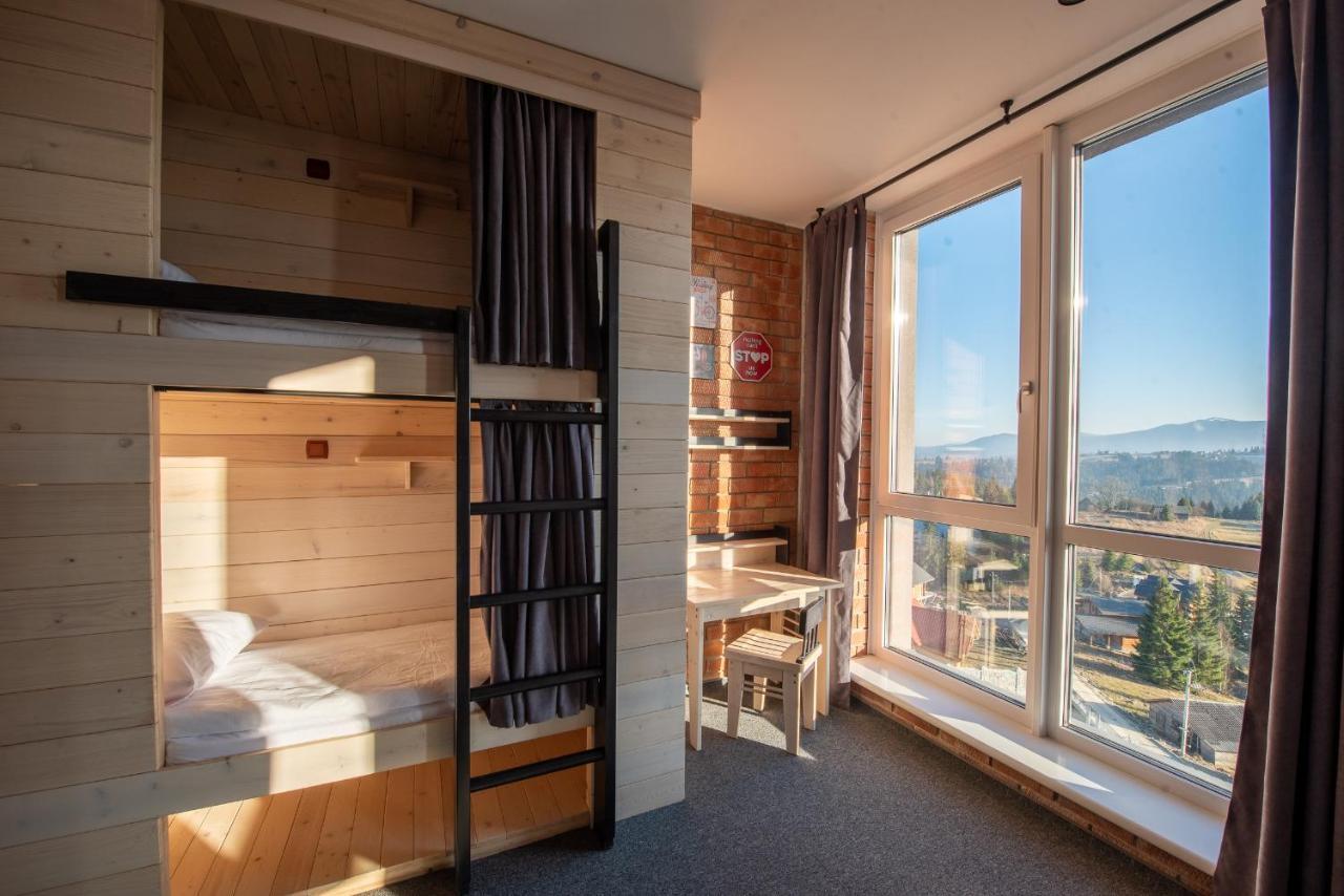Chevalier Panorama Hostel ยาบลูนิตซา ภายนอก รูปภาพ