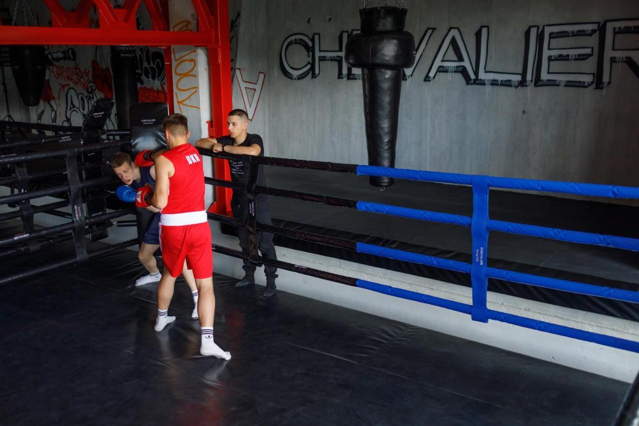 Chevalier Panorama Hostel ยาบลูนิตซา ภายนอก รูปภาพ