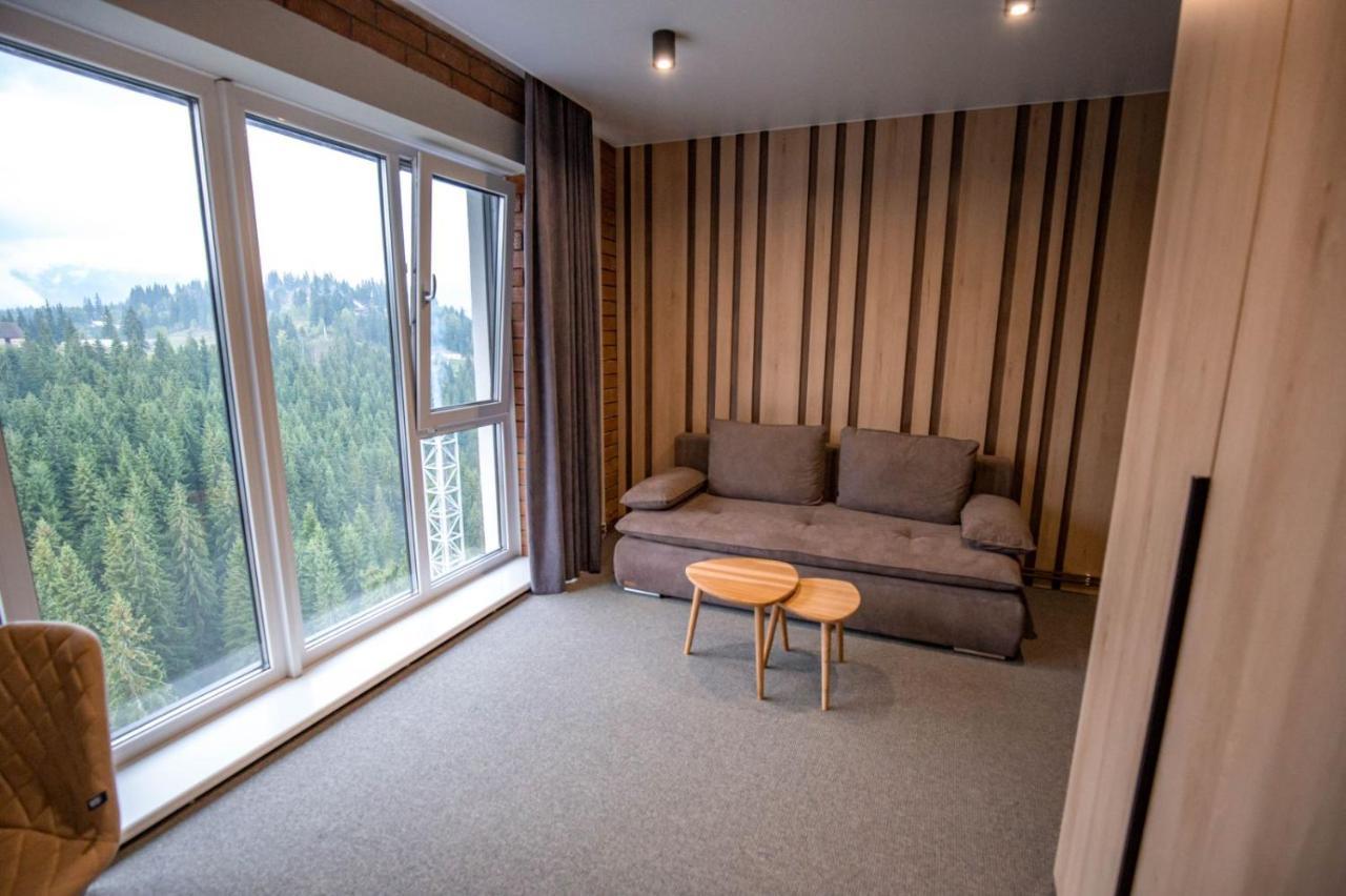 Chevalier Panorama Hostel ยาบลูนิตซา ภายนอก รูปภาพ