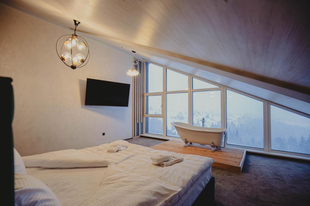 Chevalier Panorama Hostel ยาบลูนิตซา ภายนอก รูปภาพ