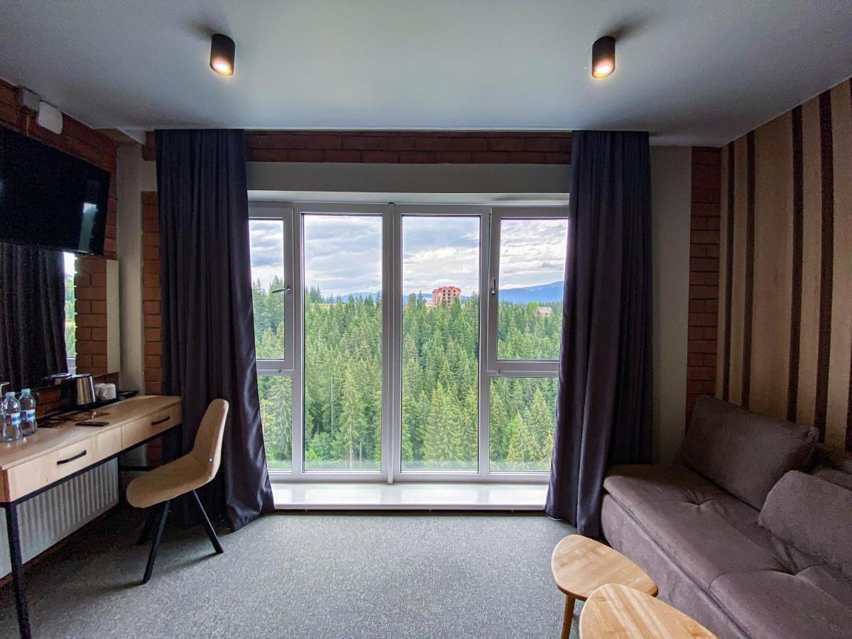 Chevalier Panorama Hostel ยาบลูนิตซา ภายนอก รูปภาพ